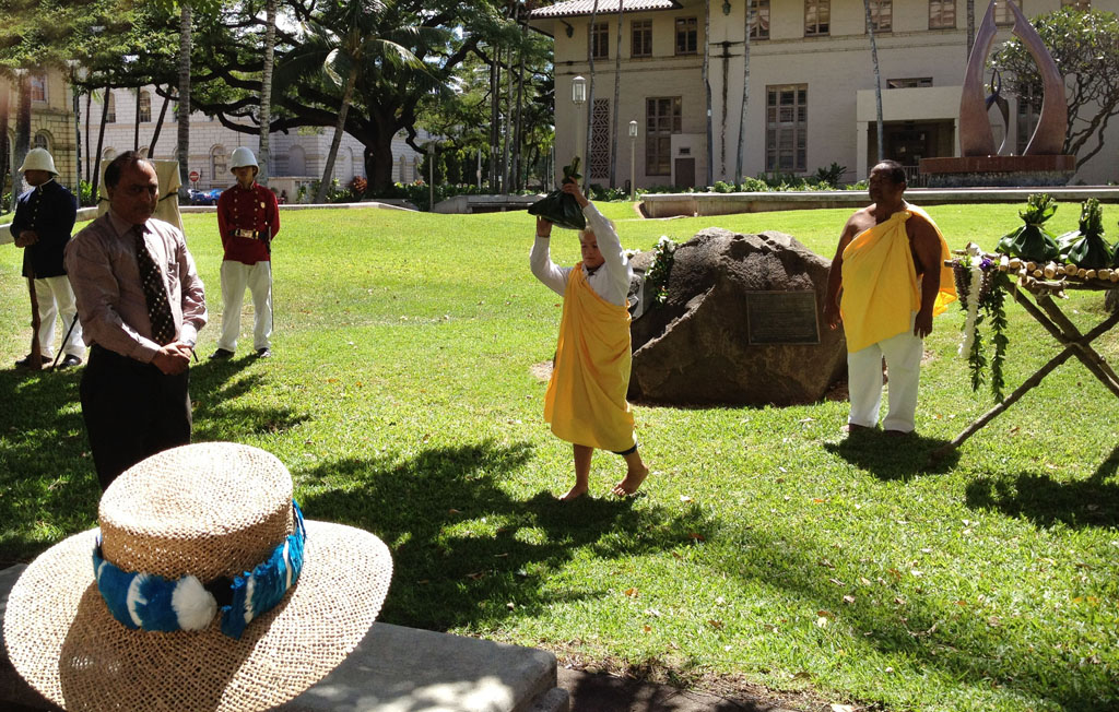 Dr. Raj Kumar attended the Hawaiian Blessing at King Kamehameha statue in Honolulu